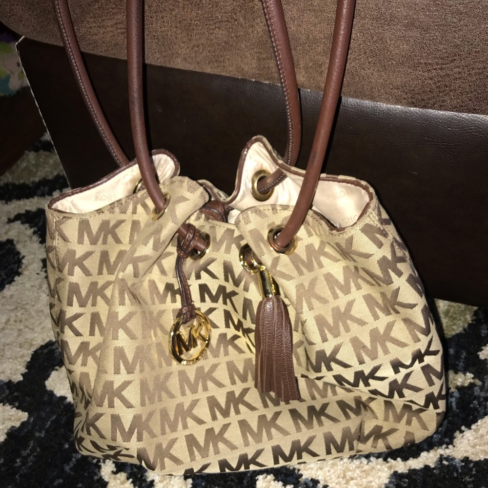 Michael Kors purse, Good condition.
